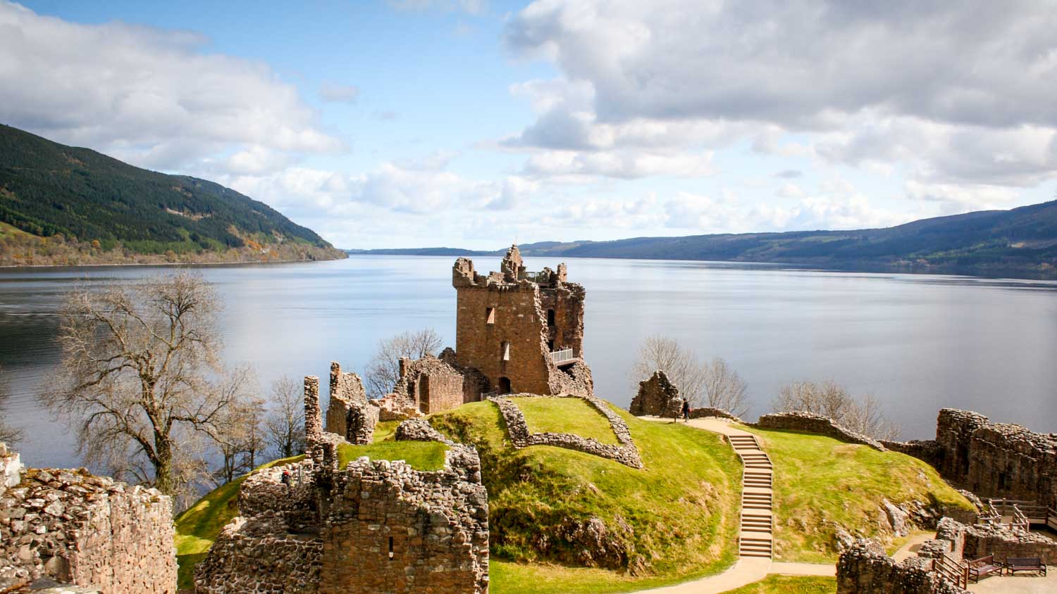 scotland-loch-ness--1500x850__1_.jpg