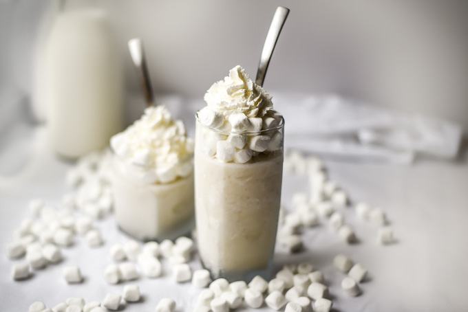 Easy Vanilla Marshmallow Milkshakes (2).jpg