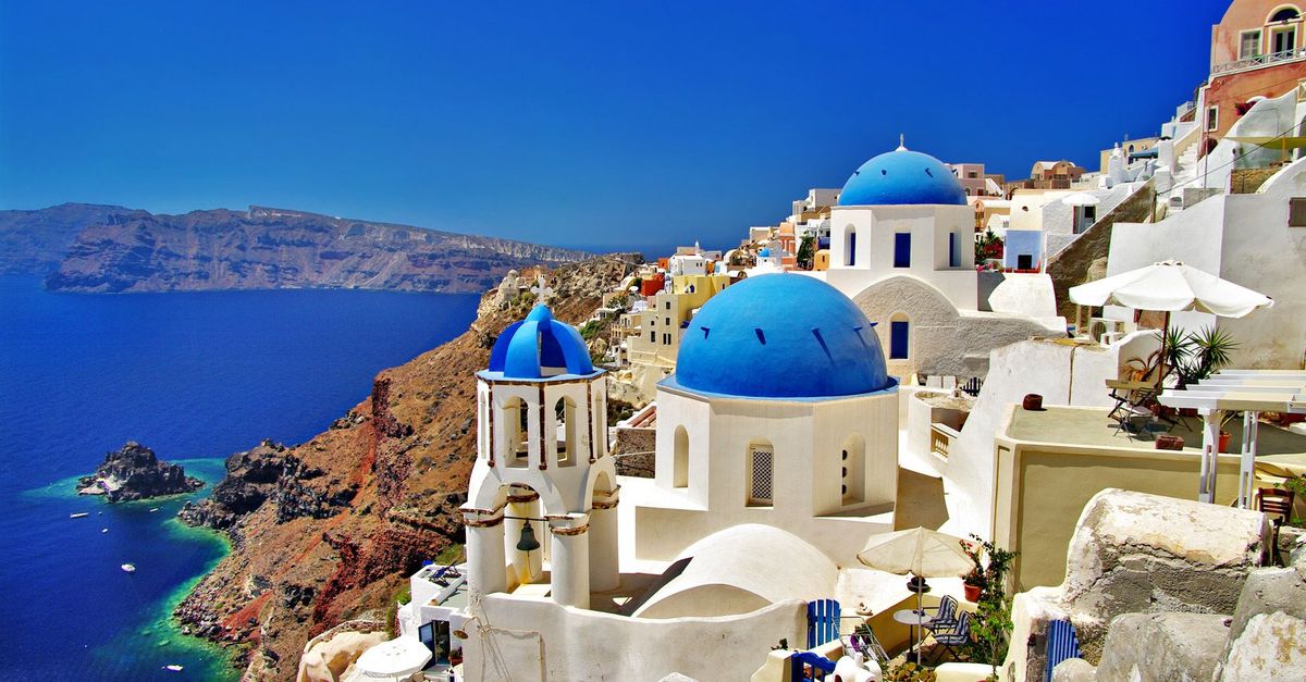 amazing-santorini-travel-in-greek-islands-series-image-id-114807193-1424359605-mRdr.jpg