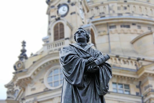 martin-luther-church-pray-church-of-our-lady.jpg