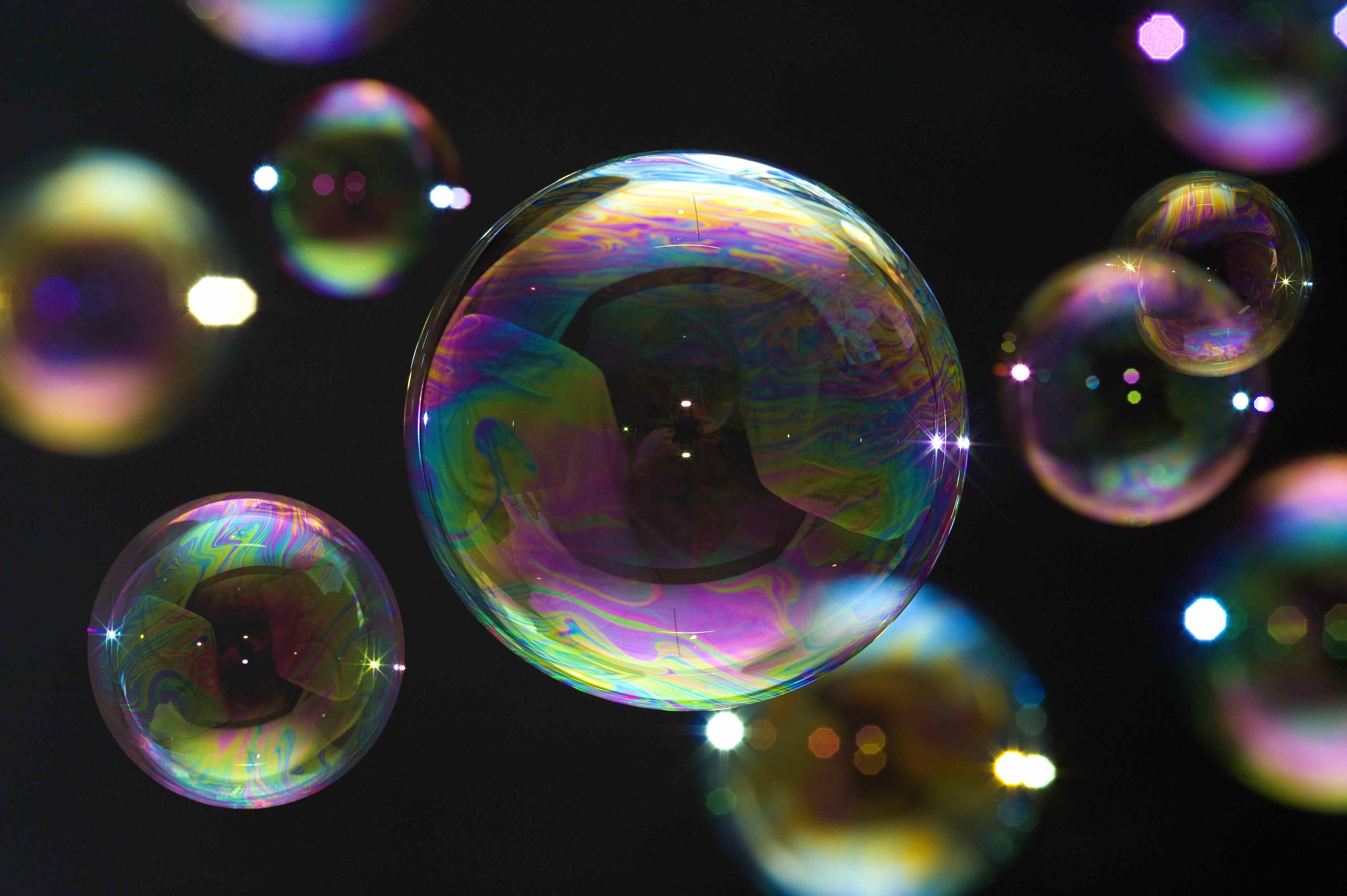 blowing-bubbles-small-113406397_0.jpg