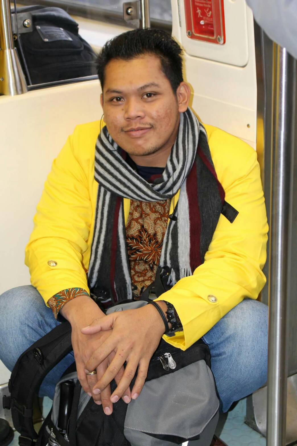 jas kuning.jpg