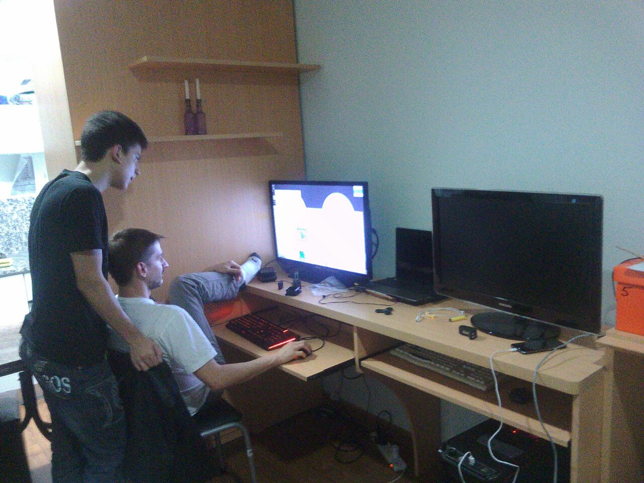 gaming bench.jpg
