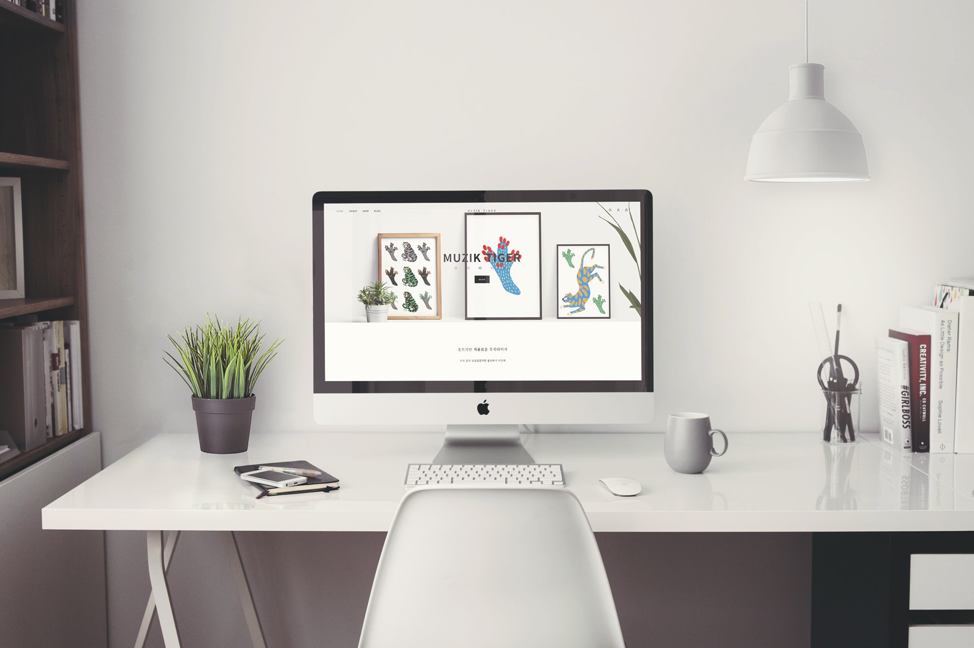 iMac 5k Retina Office Mockup with Items_tt_2000_72.jpg