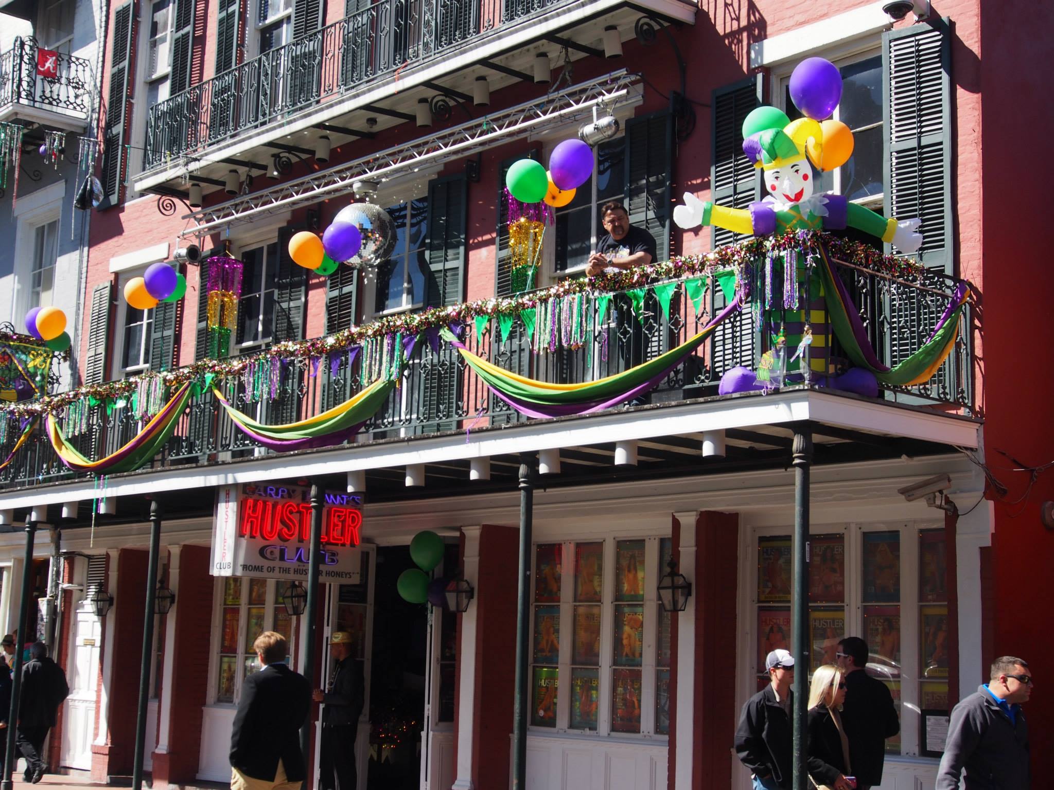 french-quarter-new-orleans-mardi-gras.jpg