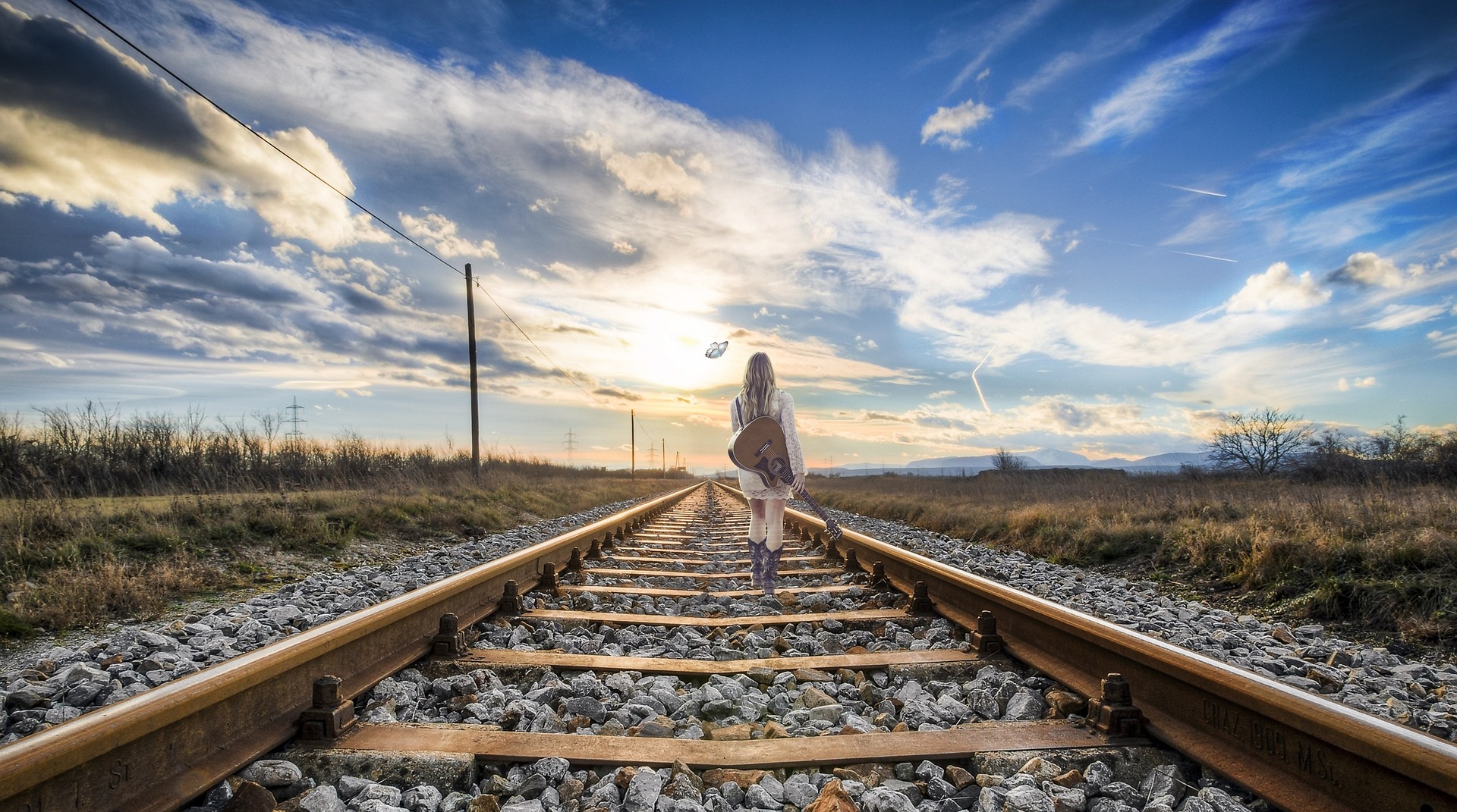 Move forward_rail.jpg