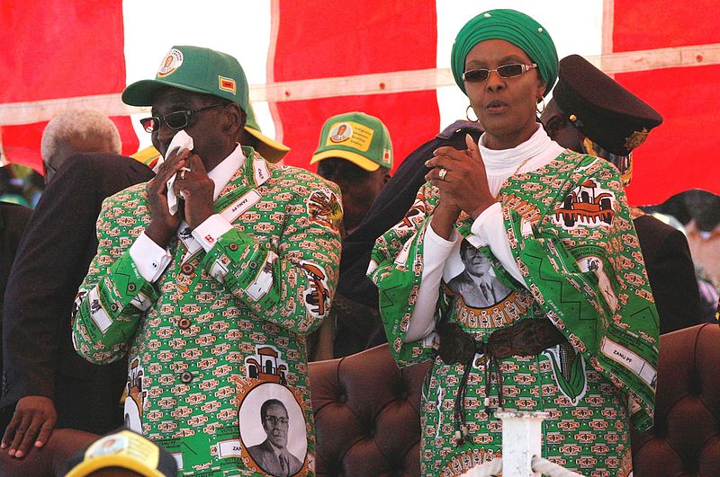 Grace_Mugabe_with_Robert_Mugabe_2013-08-04_11-53.jpeg.jpeg