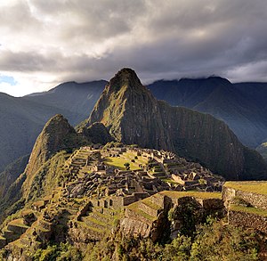 300px-80_-_Machu_Picchu_-_Juin_2009_-_edit.2.jpg