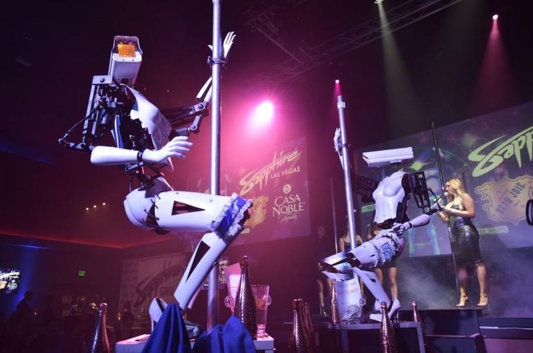 pole-dancing-robots.jpg