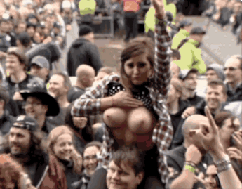 1515558087375.gif