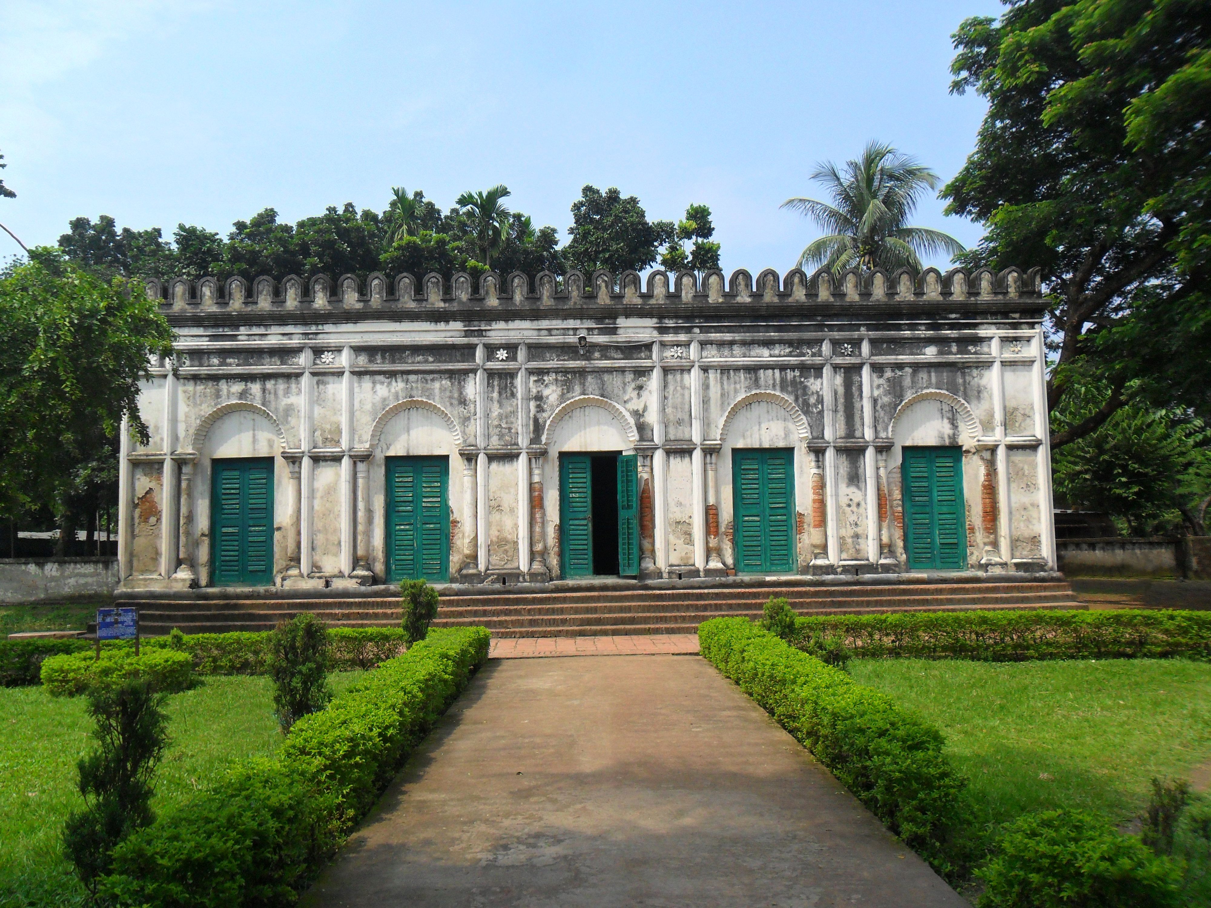 Haji_Mohammad_Mohsin_Imambara1.jpg