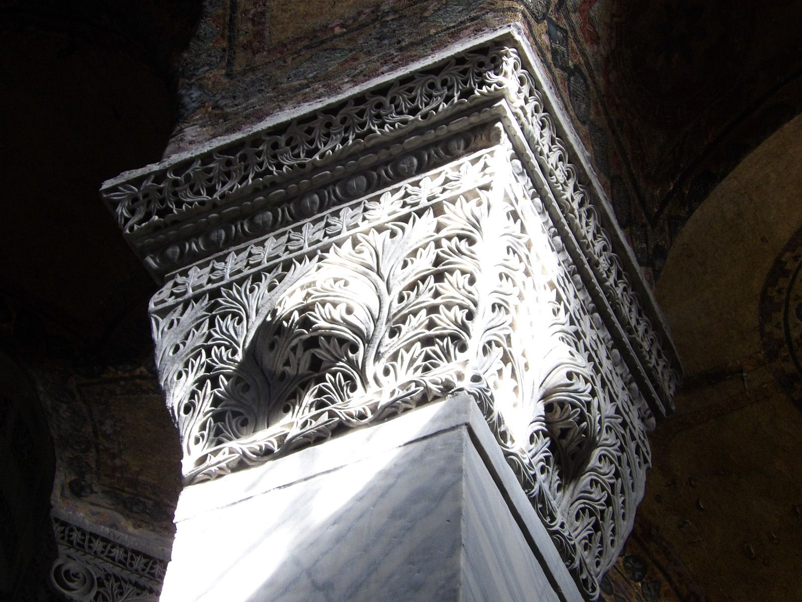 Hagia_Sophia_column .jpg