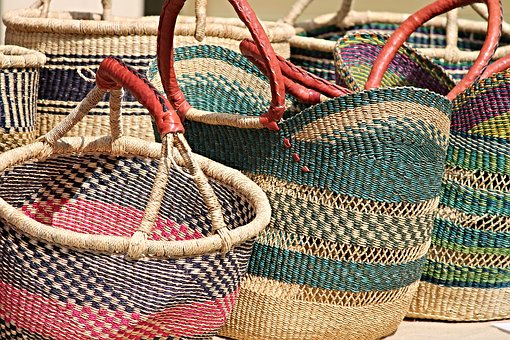 baskets-3339638__340.jpg