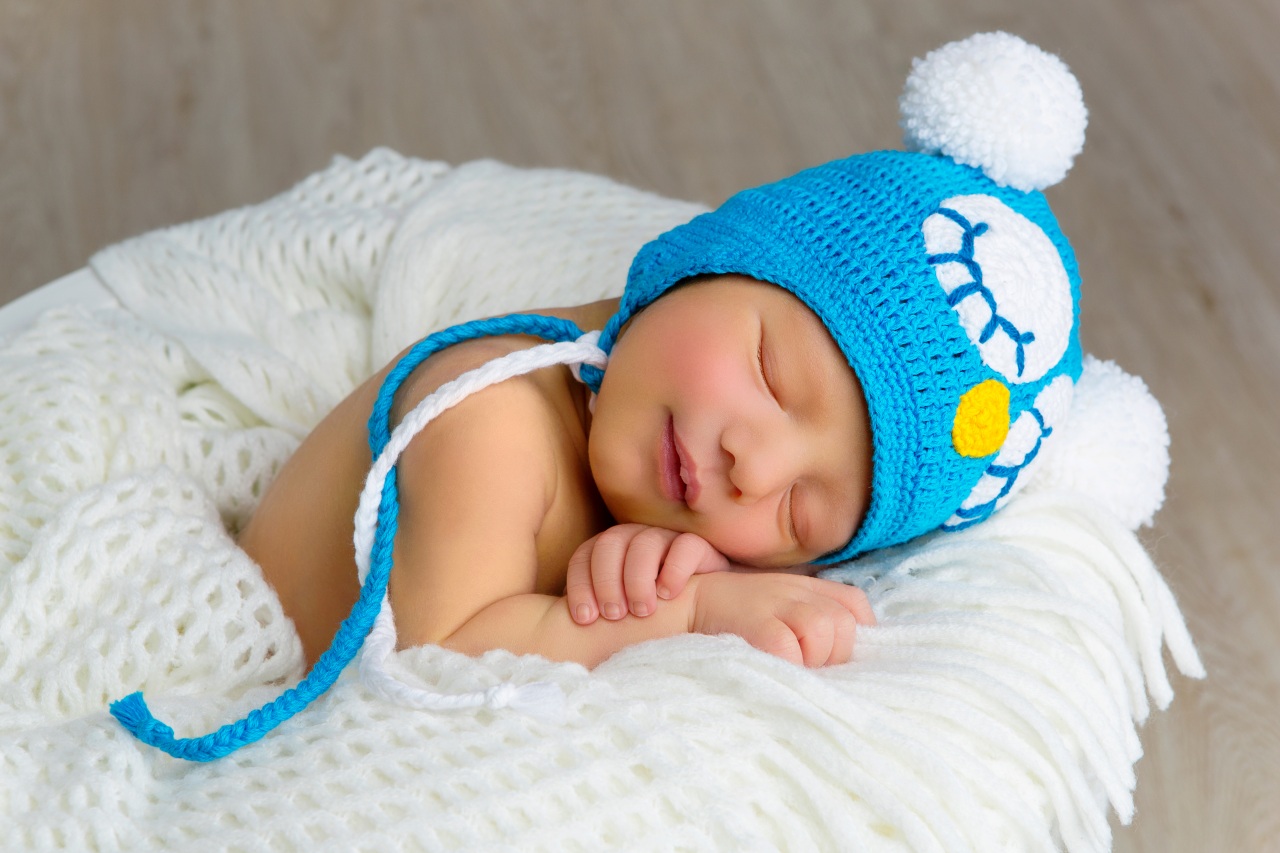 Infants_Sleep_Winter_hat_454309.jpg