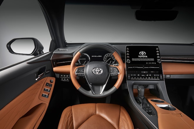 2019-Toyota-Avalon-interior.jpg