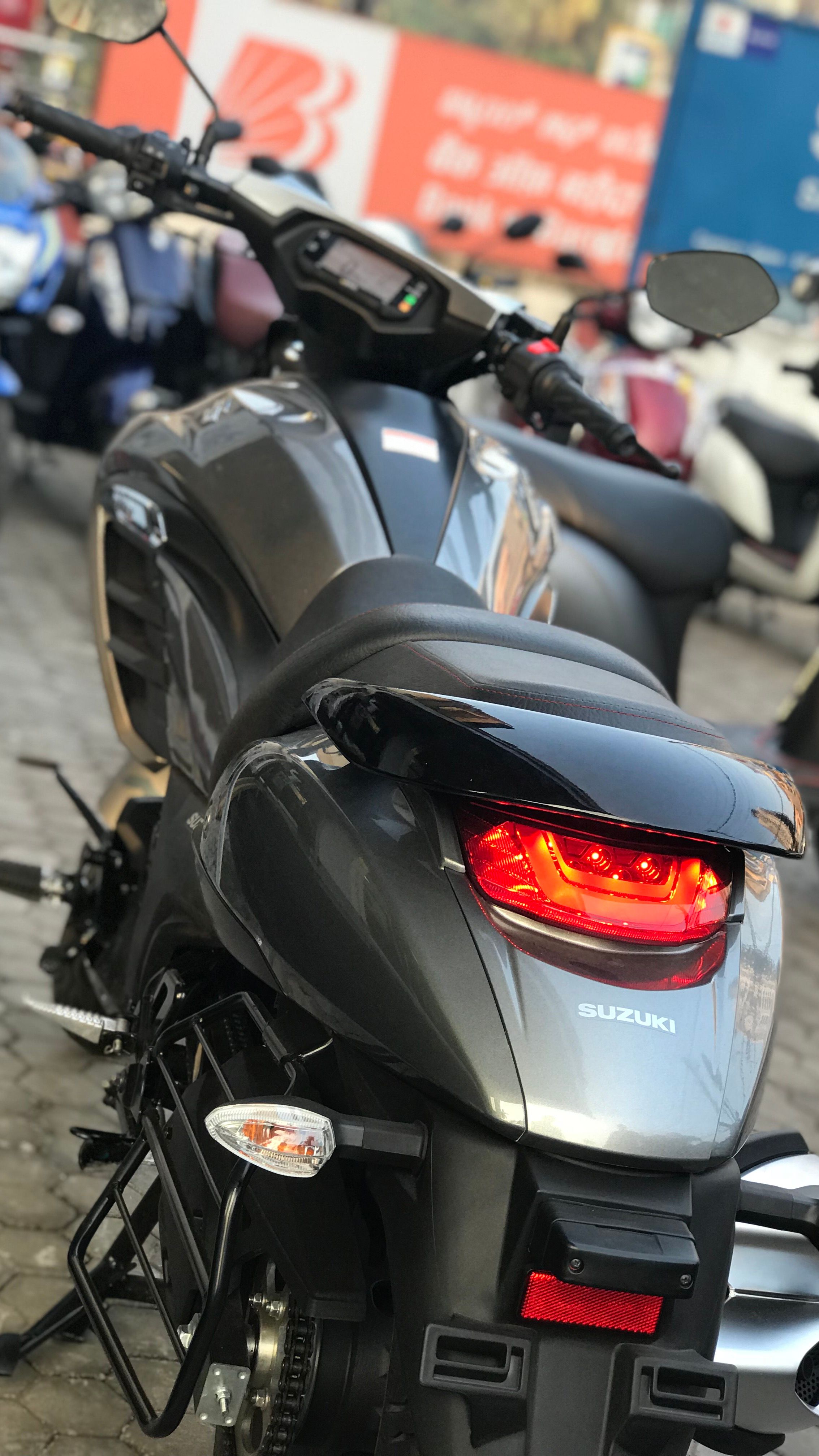 SUZUKI INTRUDER 150