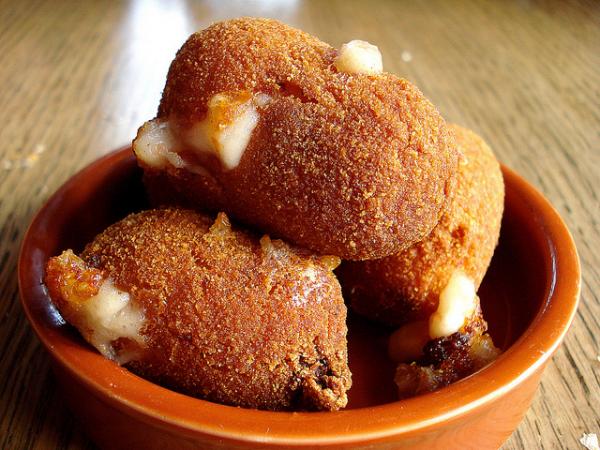 img_croquetas_de_salchicha_y_queso_con_thermomix_46608_600.jpg