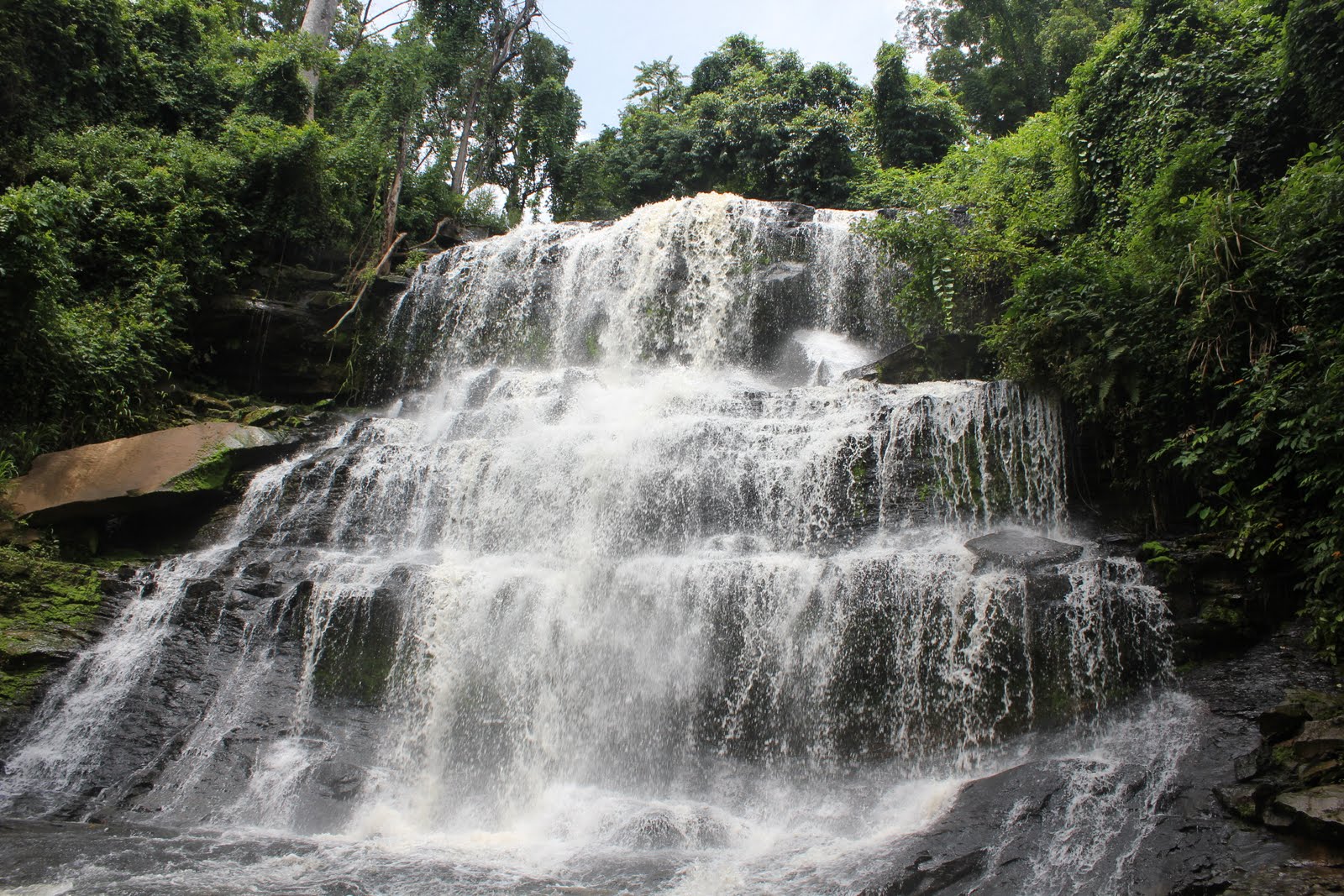 Kintampo-waterfalls.jpg