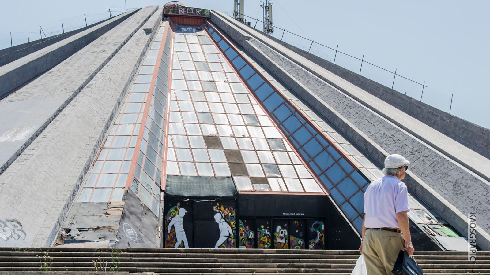 Pyramid.jpg