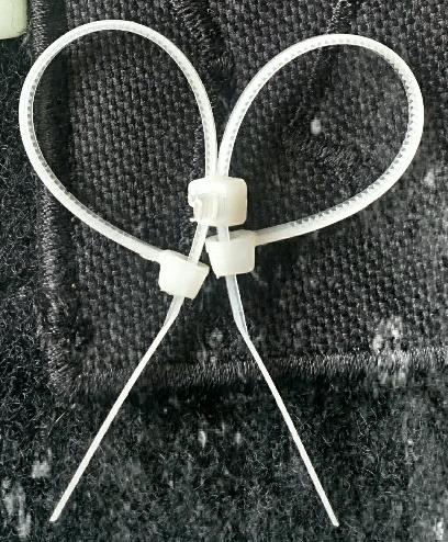 diy-plastic-thumbcuffs.jpg