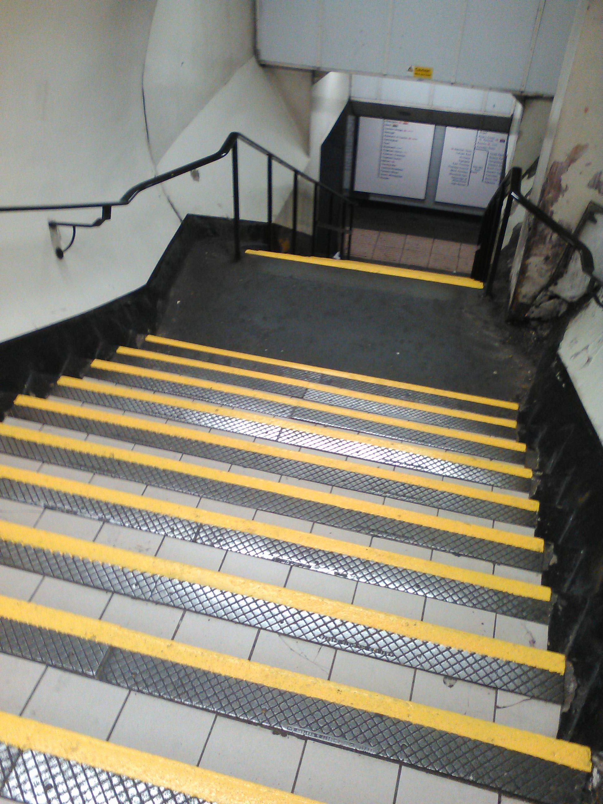 London Night Tube Photography Empty Underground Stairs Steemit Meet-up 02022018-20032018.jpg