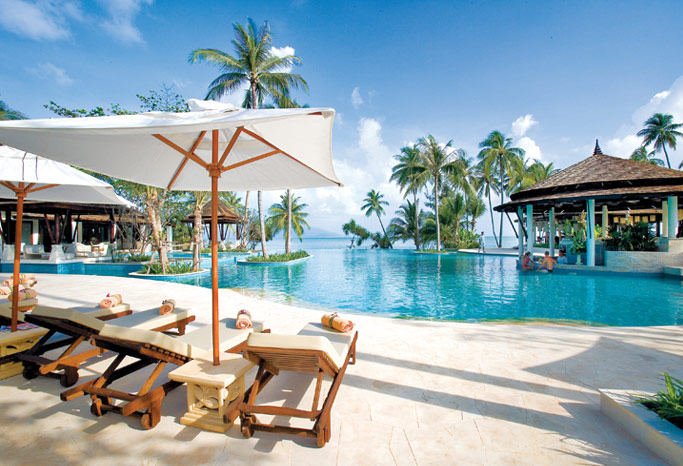 Beach_pool_in_samui_show.jpg