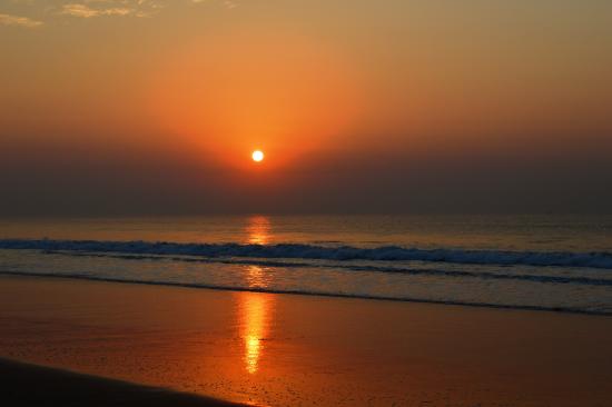 sunrise-at-sea-beach.jpg