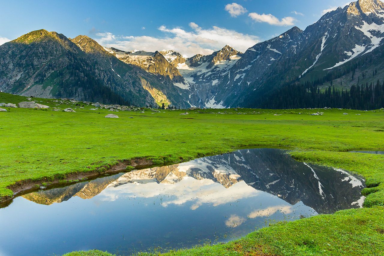 Jahaz_Banda,_Upper_Dir,_Pakistan.jpg