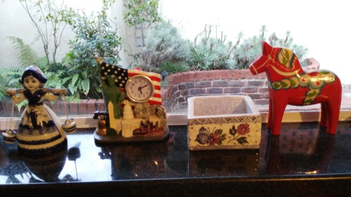 LC dala horse ny clock S.jpg