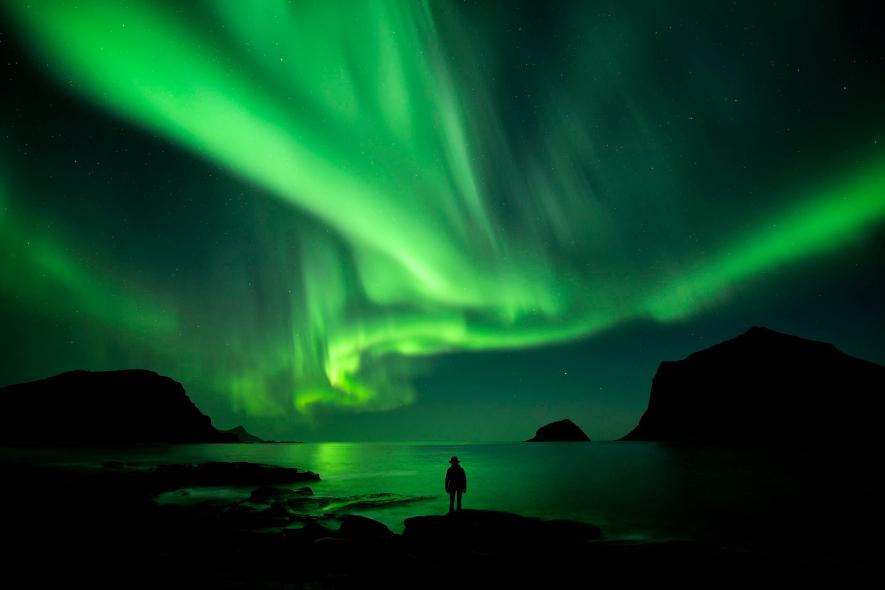 aurora-borealis-vik-beach-norway.adapt.885.1.jpg