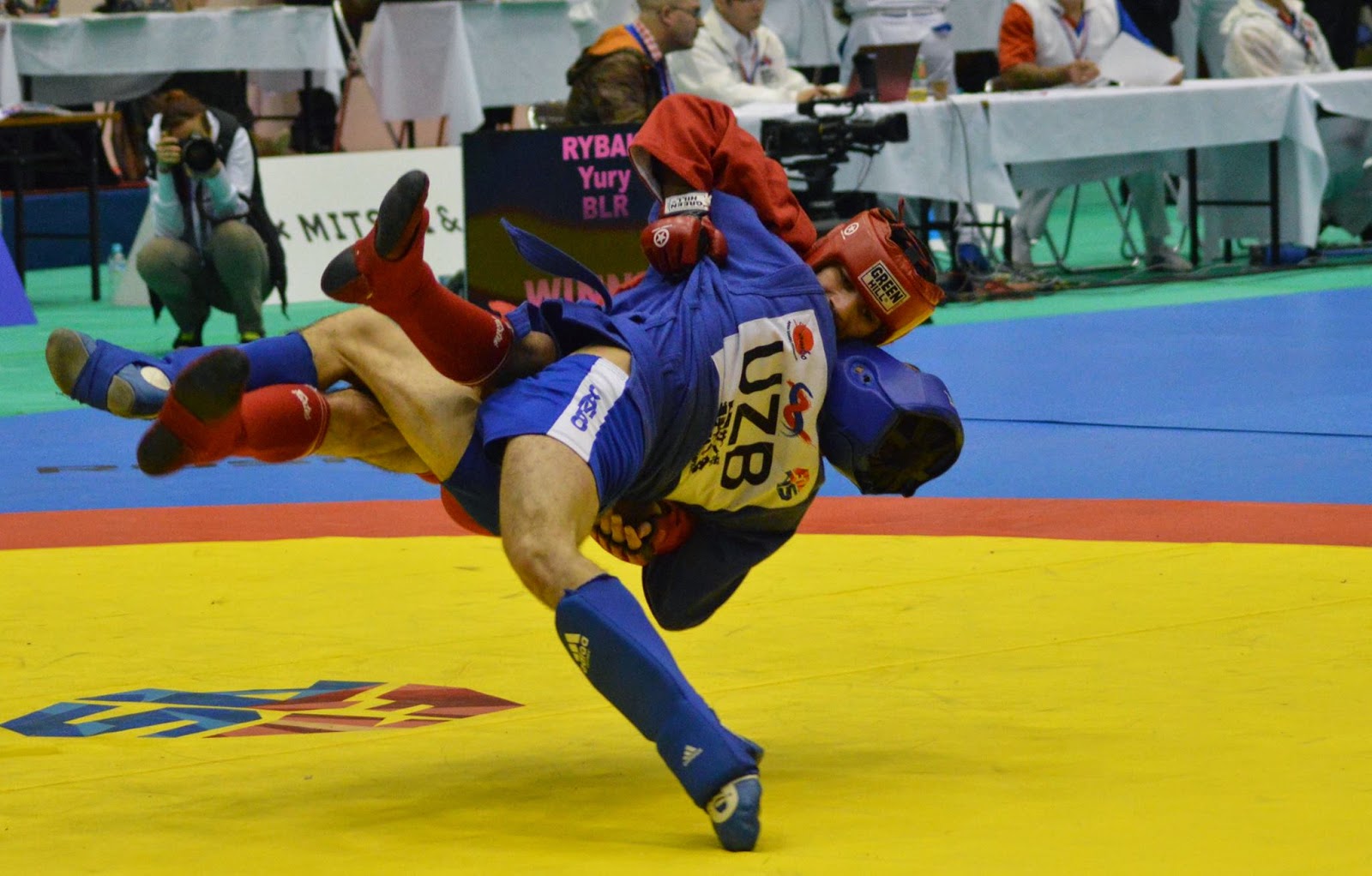 sambo throw.jpg