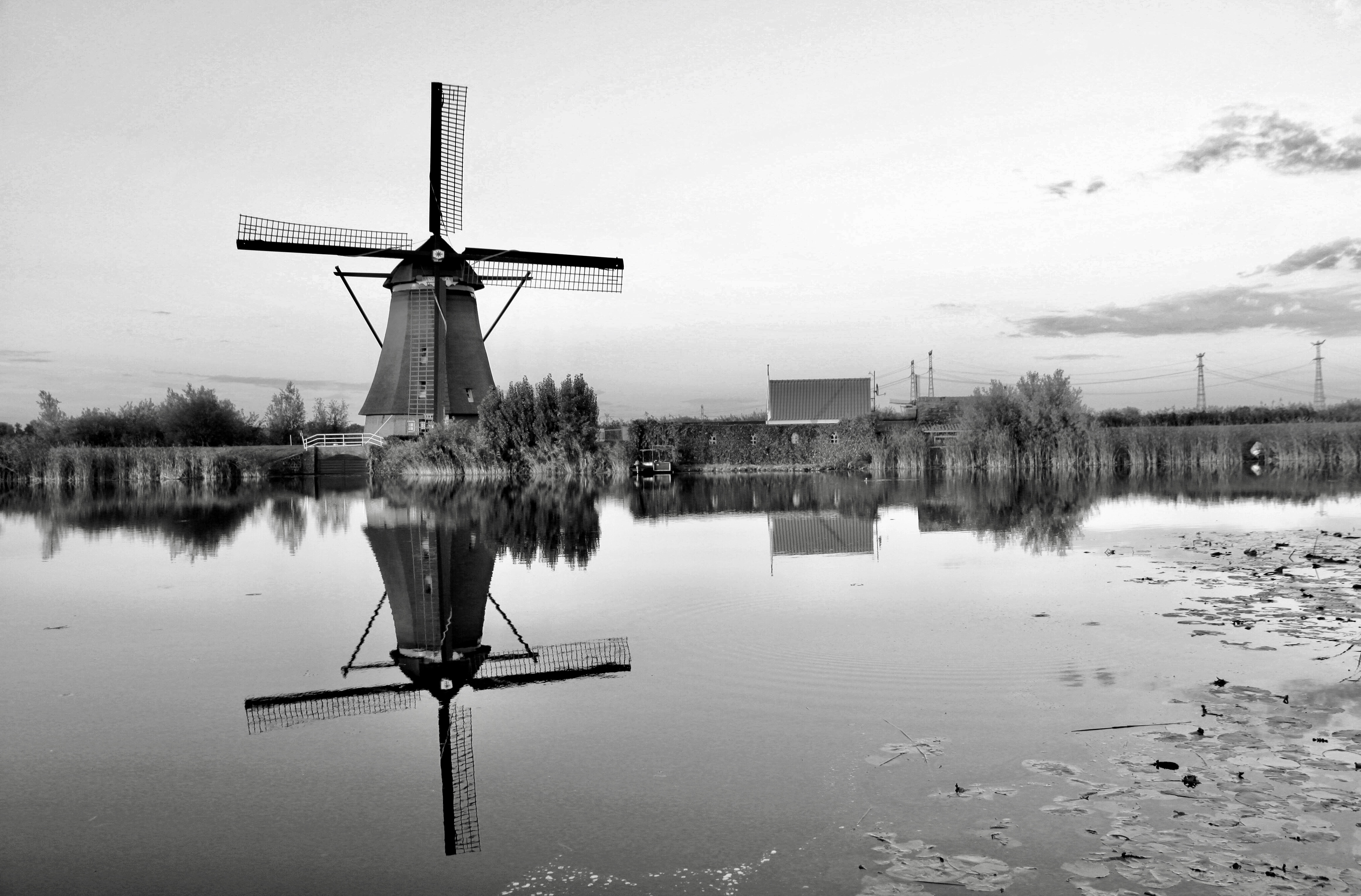 #39 B&W Photo Contest ~ Windmill Reflection  🇳🇱 黑白摄影 - 荷兰风车倒影