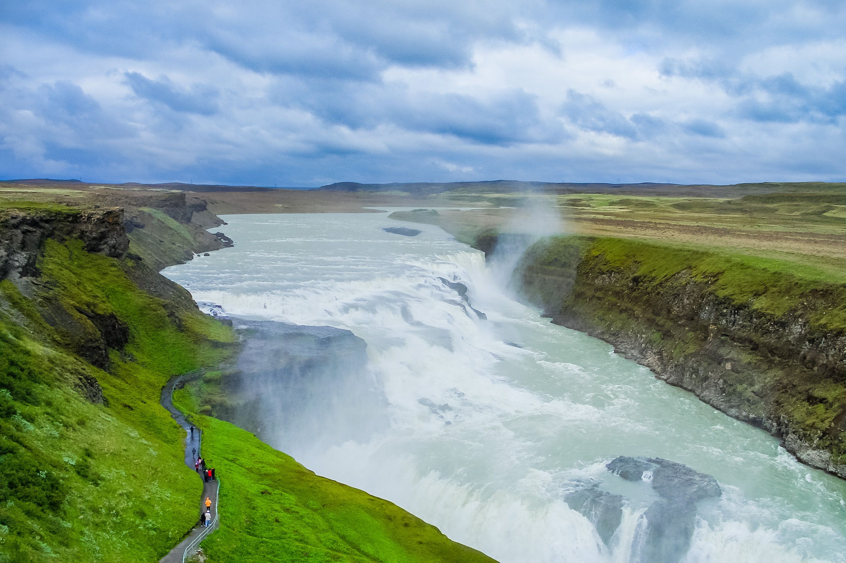 Gullfoss,_Iceland_2005.jpg