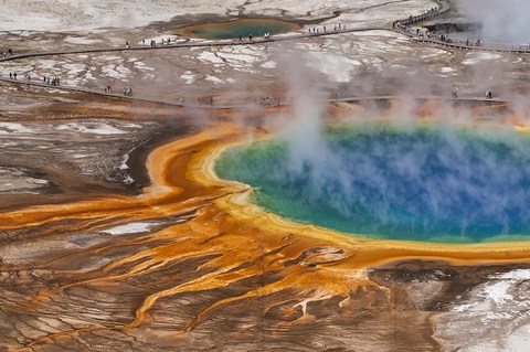 grand_prismatic_hot_spring_yellow_stone_national_park_us_680_1.jpg