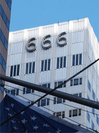 dr. Carl Sanders-4 edificio 666 bruselas.jpe