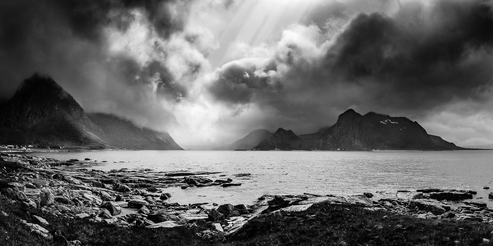 Gloomy day on Lofoten Islands_DSC6220-HDR-Pano-Edit_1000px-5.jpg