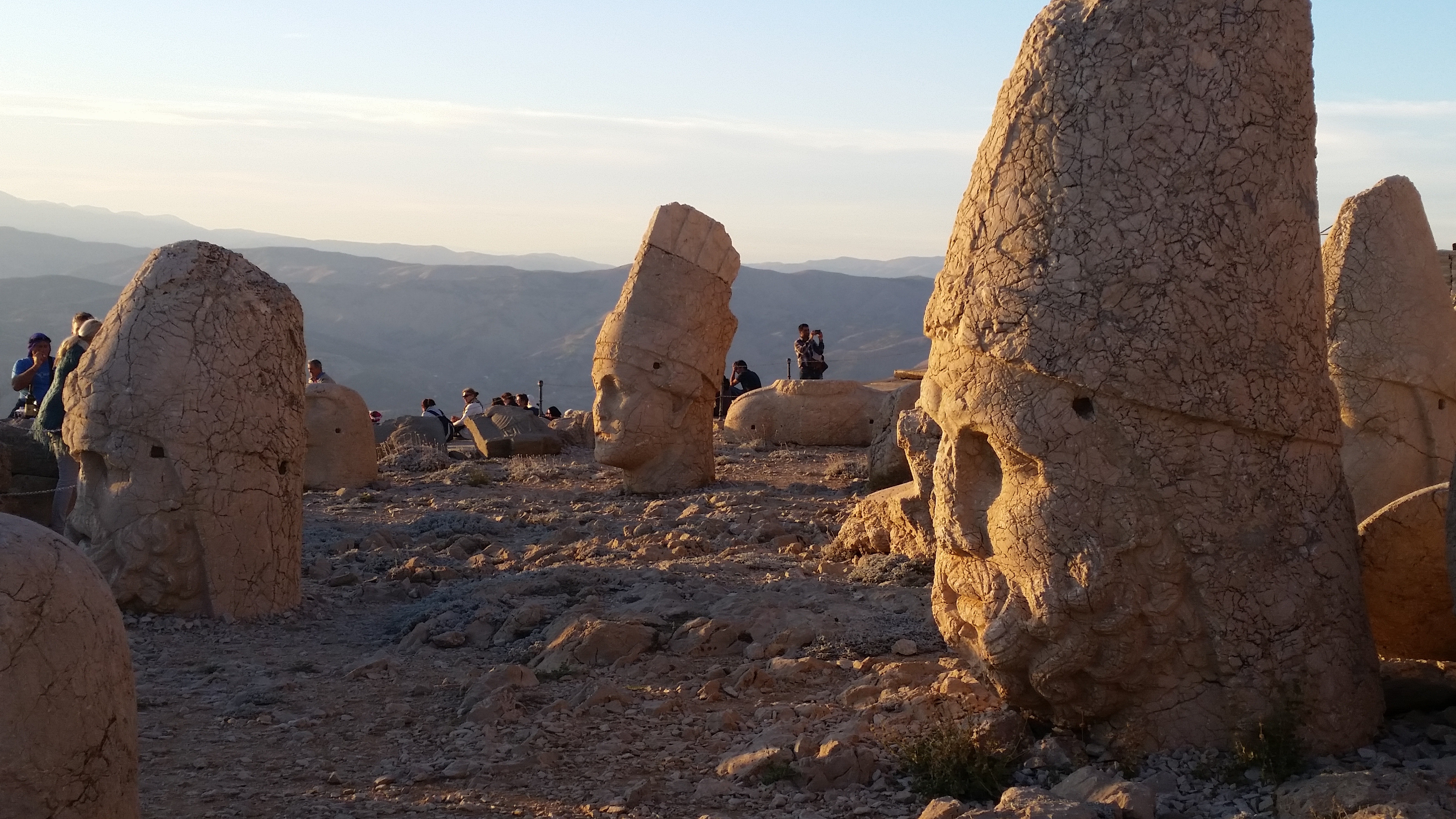 mt-nemrut-2287331.jpg