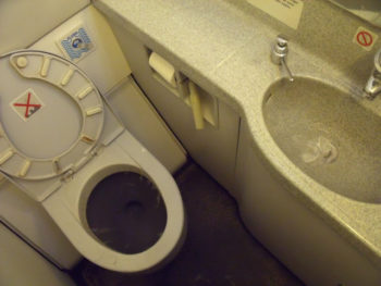 84-plumbers-on-board-unable-to-fix-aeroplane’s-toilet-350x263.jpg