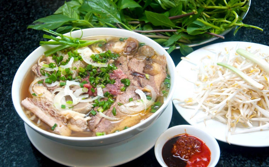 Happy Breakfast Day 2 - The best Vietnam food - Pho — Steemit