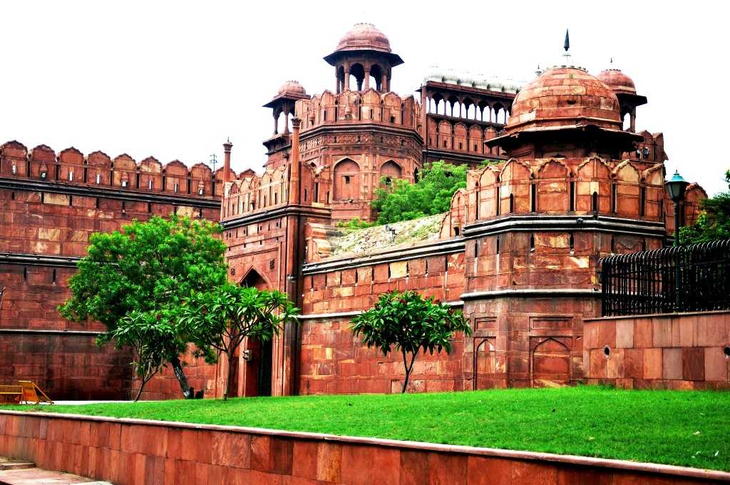 Red-Fort.jpg