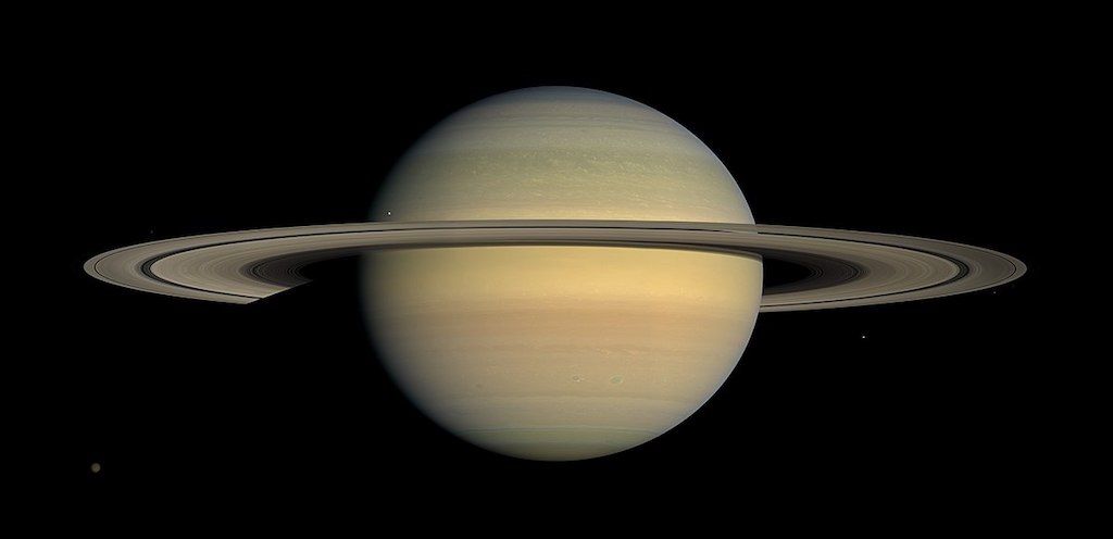 1200px-Saturn_during_Equinox.jpg