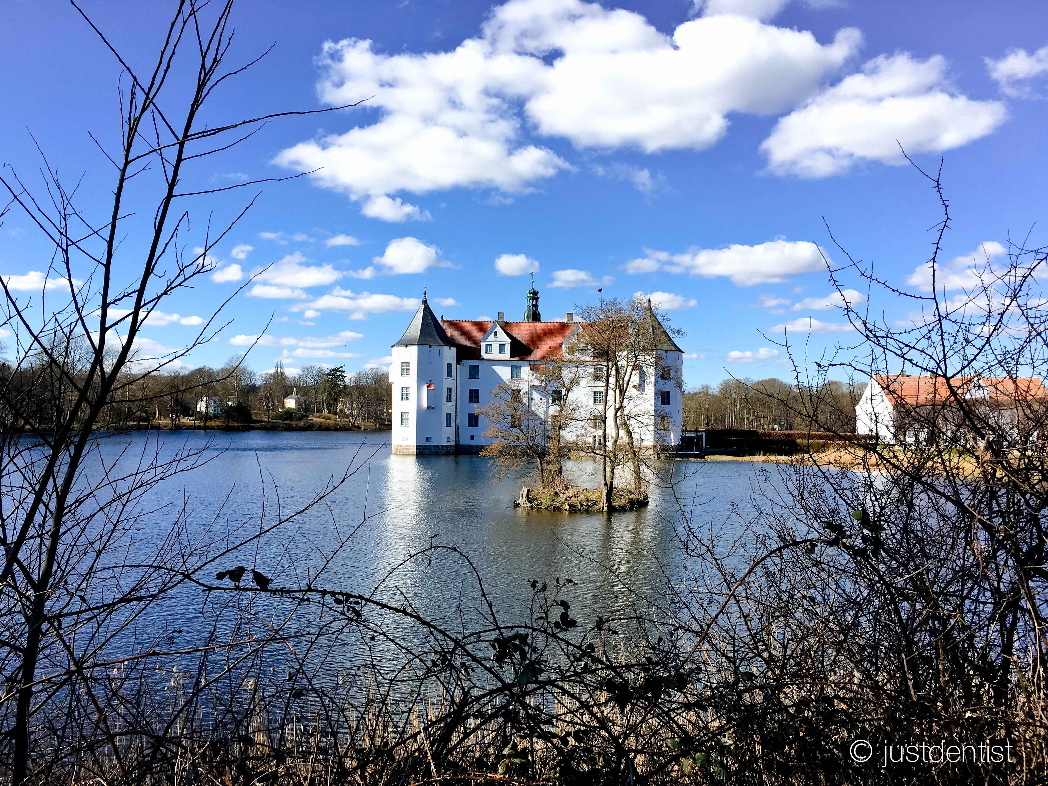 justdentist schloss glueckburg.jpg