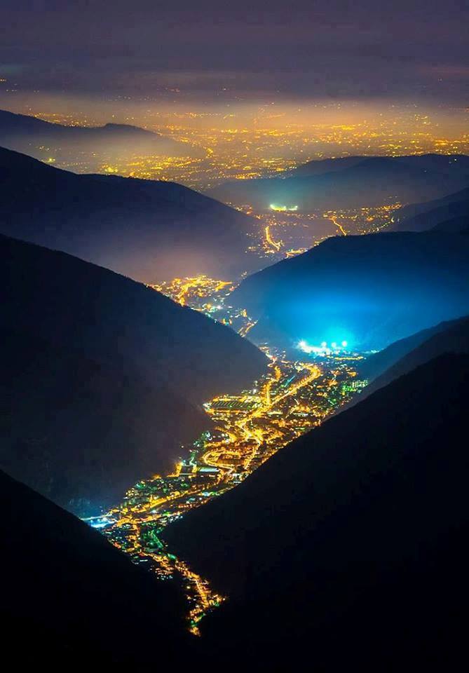 Valea Luminilor (Val Trompia). Brescia, Italia..jpg