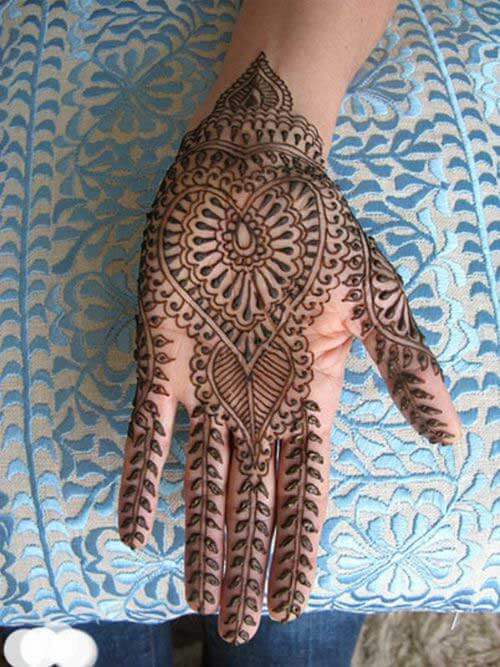 Beautiful-Henna-Mehndi-Designs-16.jpg
