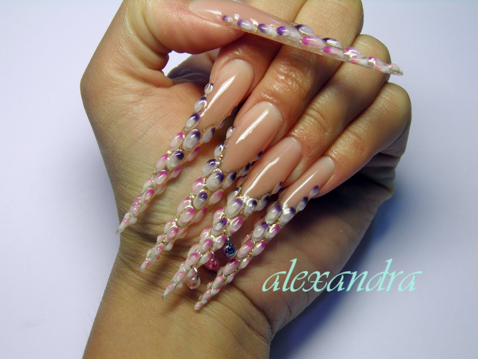 8-best-creative-nail-art-design-wirh-nail-jewelry-7.jpg