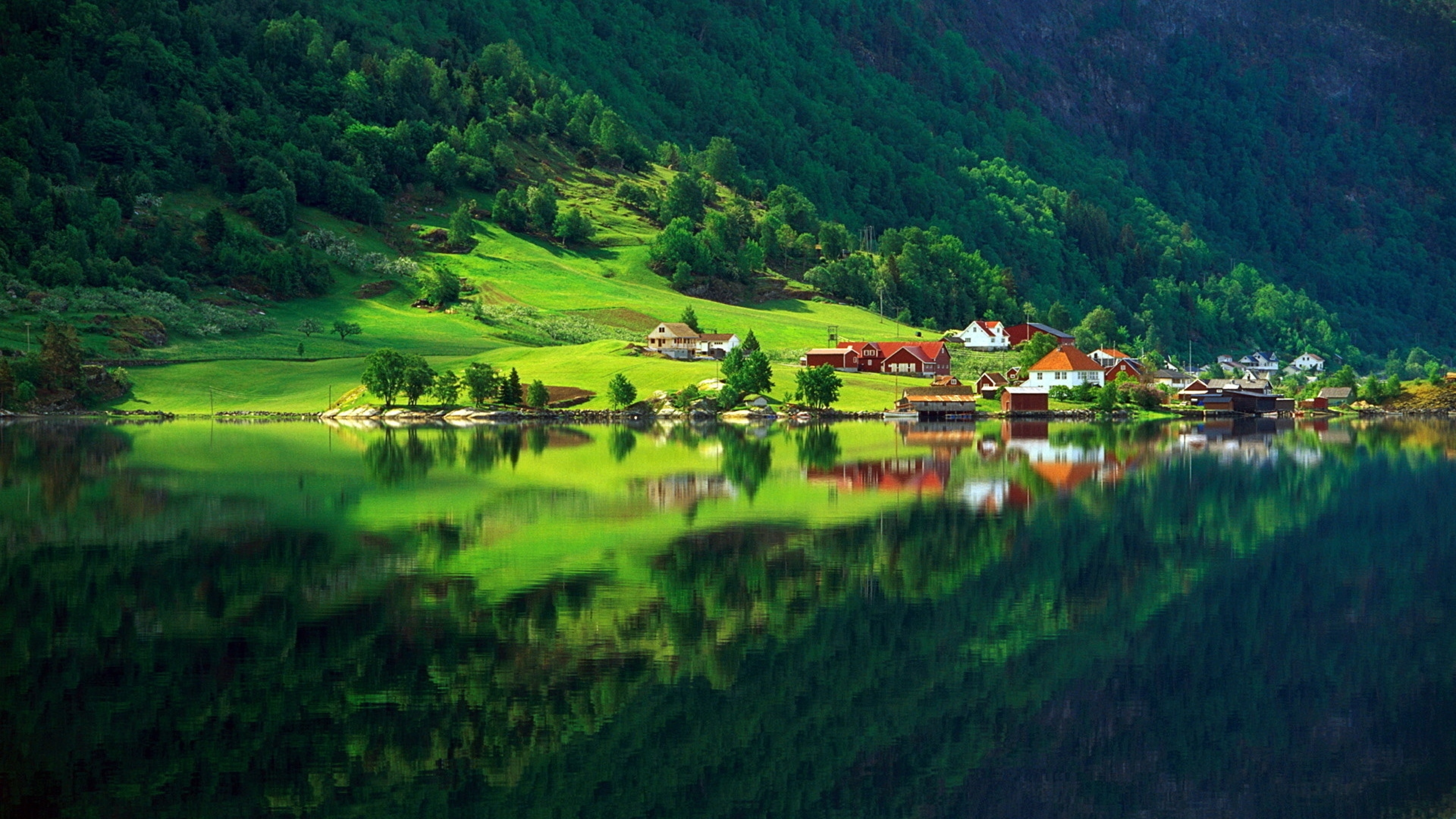 village_mountain_bottom_lake_home_summer_reflection_protected_47306_3840x2160.jpg