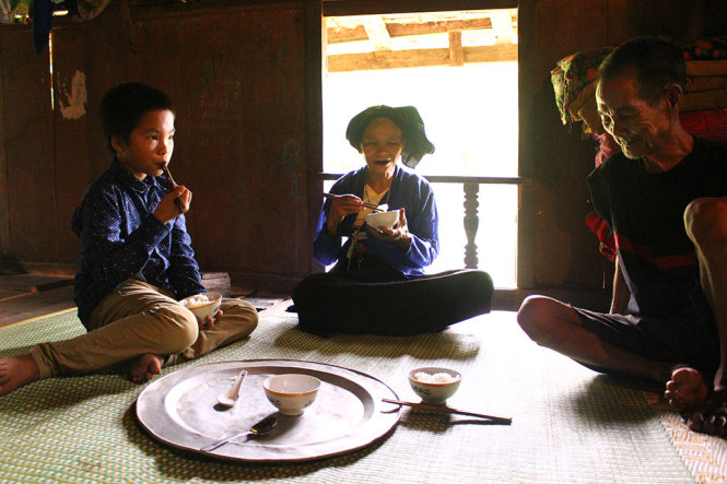 học-sinh-miền-núi-35-12-1502797500.jpg