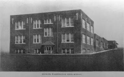 Booker T Washington High, 1921.jpg
