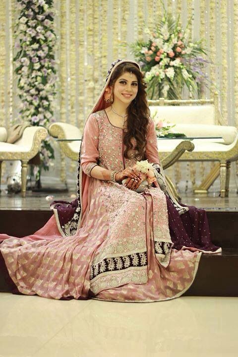 Pink-Walima-Bridal-Dresses-Pakistani-2017-Collection-Lehenga-Embroidered-Summer-Fashion-Style-Trend-Trending-Article-1-1.jpg