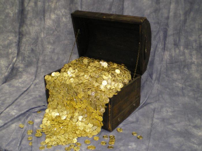 Treasure Chest with Gold.jpg